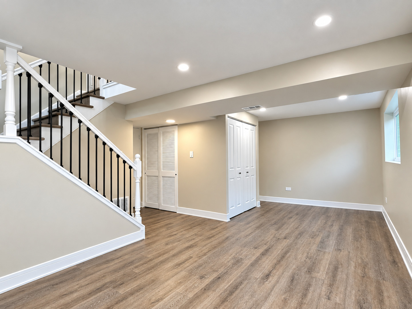 7665 W Sterling Drive Property Photo 6