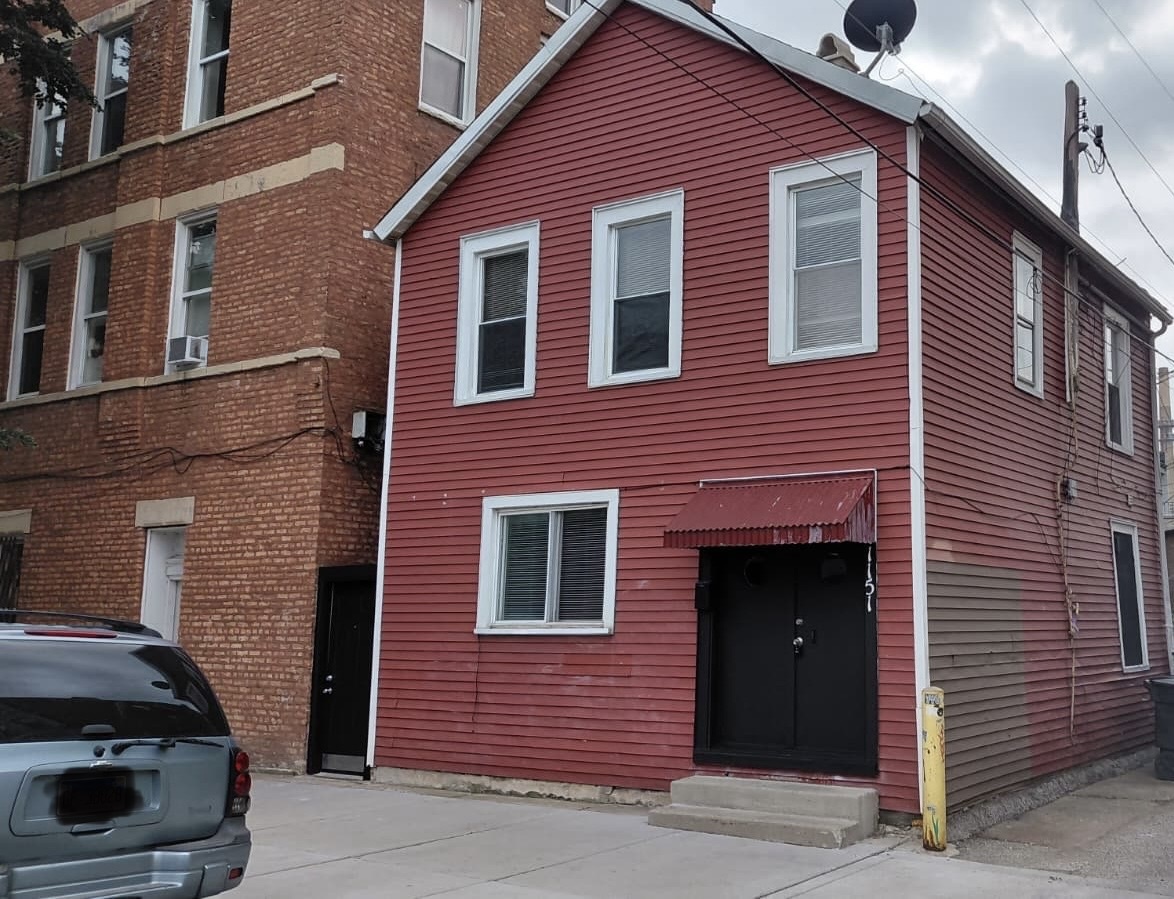 1151 W 19TH Street Property Photo 1