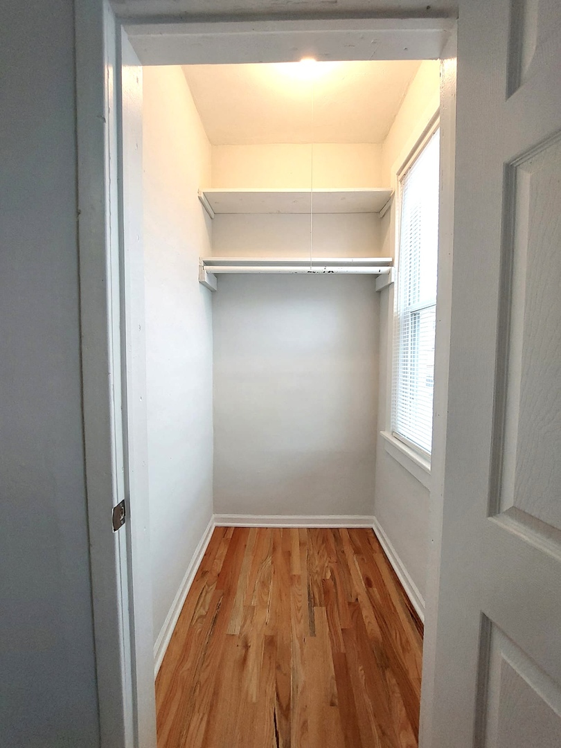 1151 W 19th Street Property Photo 8