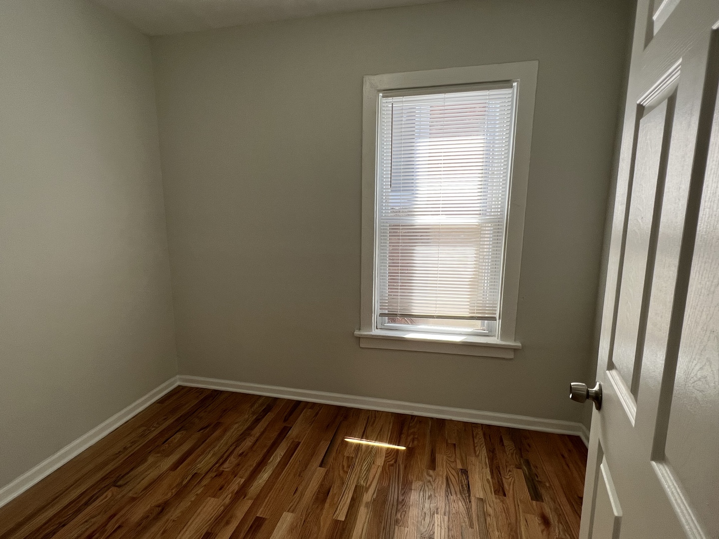 1151 W 19th Street Property Photo 12