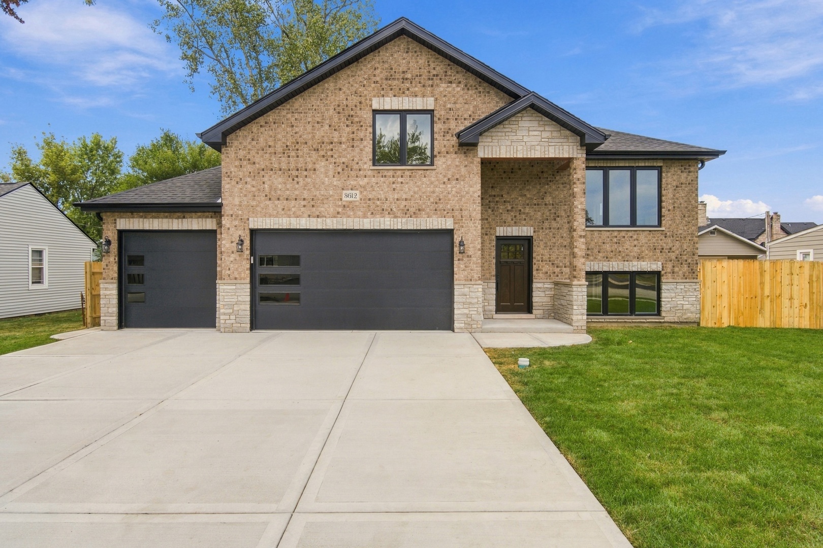8612 Mcvicker Avenue Property Photo 1