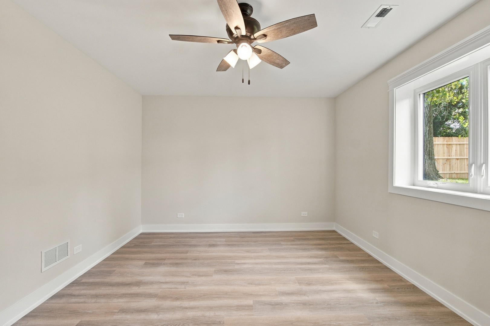 8612 Mcvicker Avenue Property Photo 33