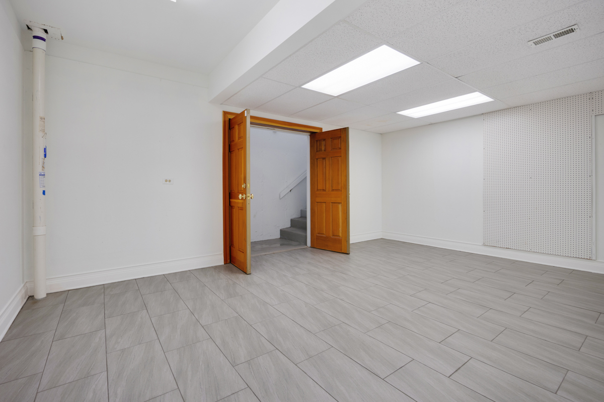 3916 Windmere Lane Property Photo 45