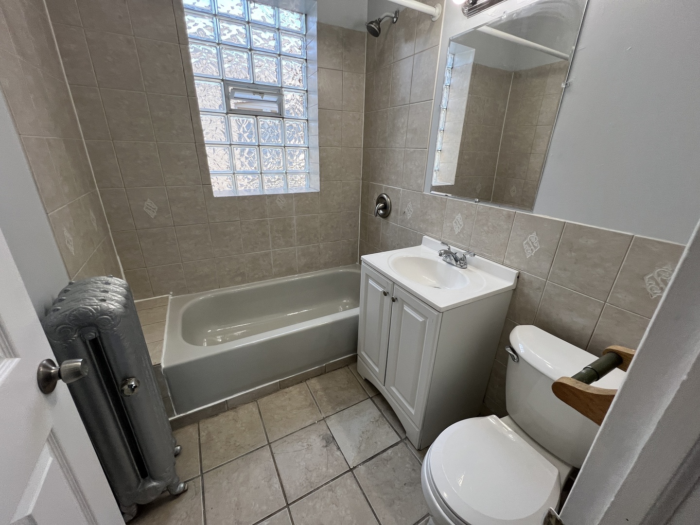 6802 S Clyde Avenue 3 Property Photo 7