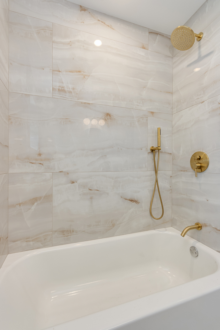 14845 Wentworth Avenue Property Photo 8