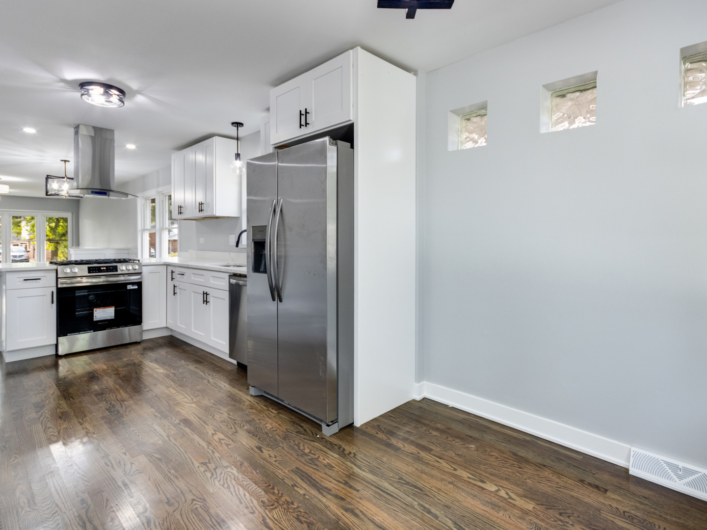 14845 Wentworth Avenue Property Photo 10