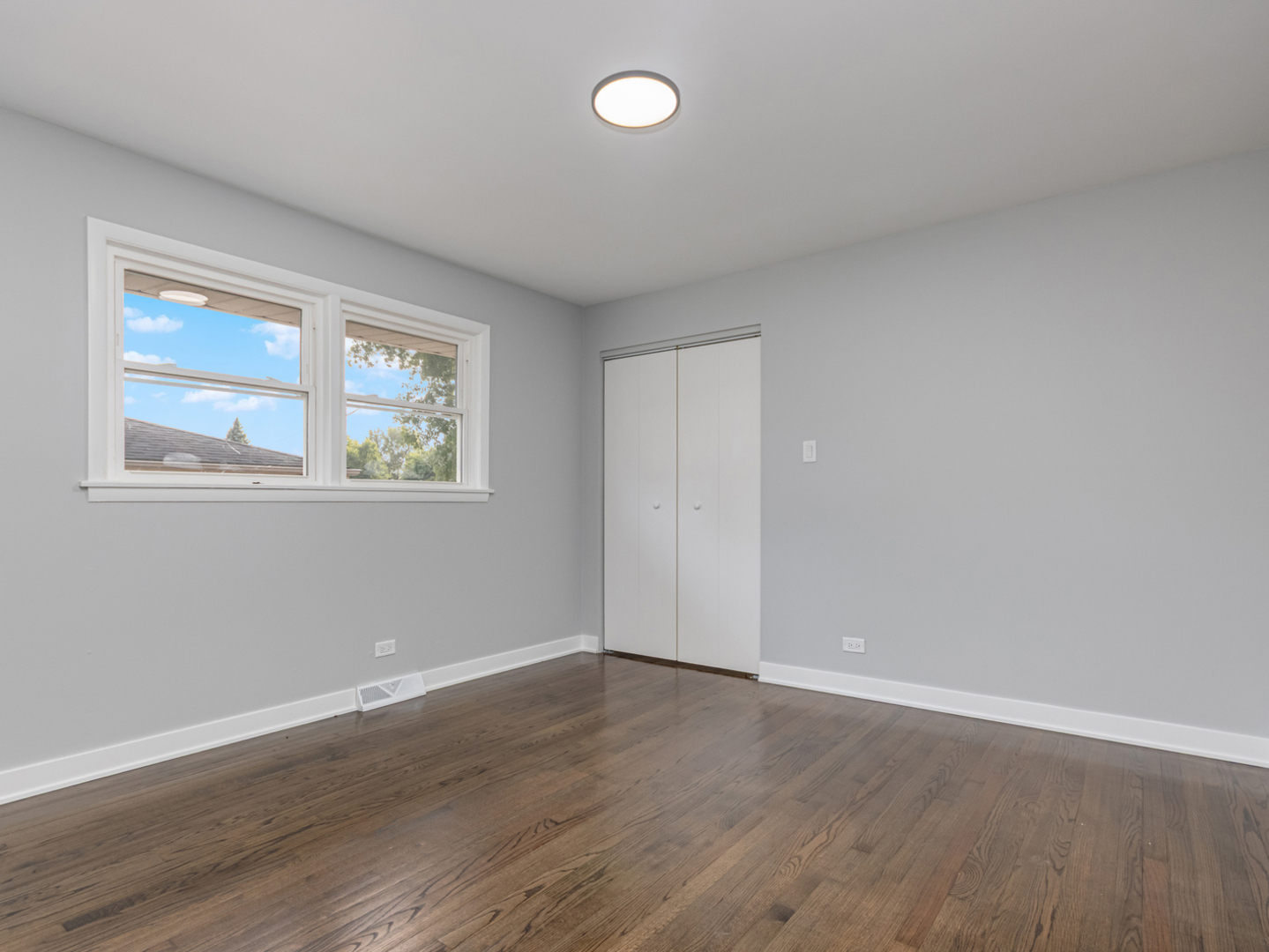 14845 Wentworth Avenue Property Photo 13