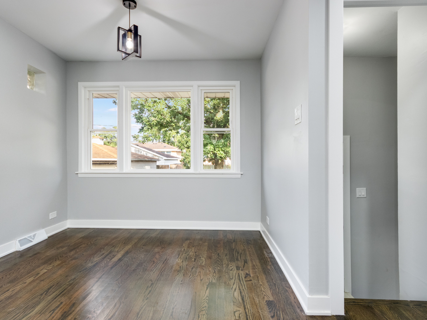 14845 Wentworth Avenue Property Photo 14