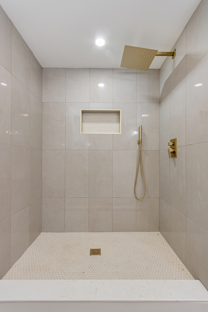 14845 Wentworth Avenue Property Photo 19