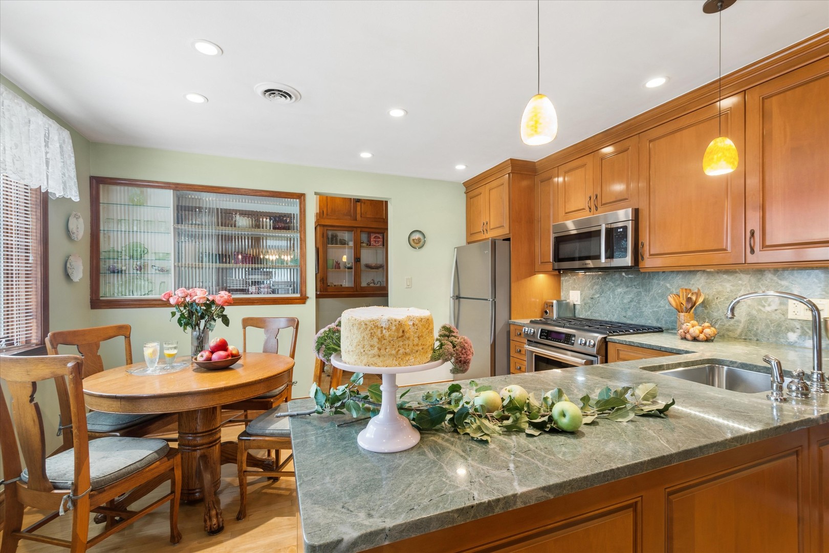 310 N Delaplaine Road Property Photo 11