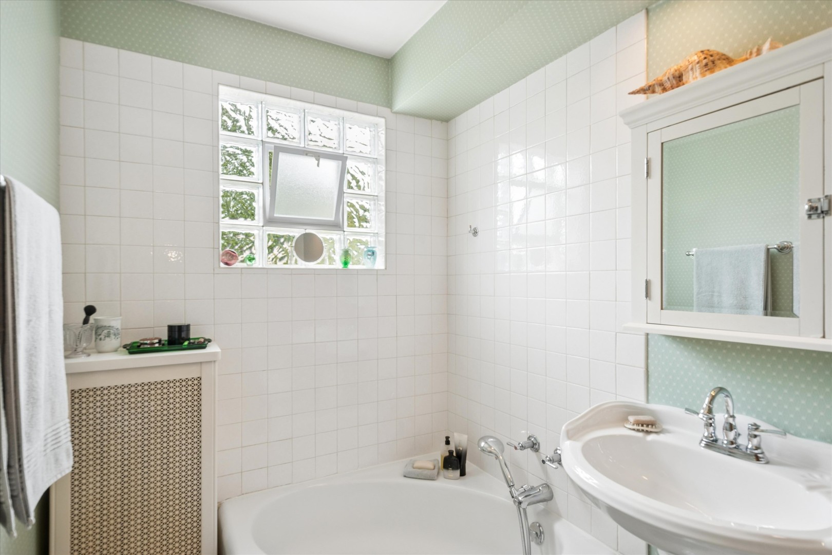 310 N Delaplaine Road Property Photo 21