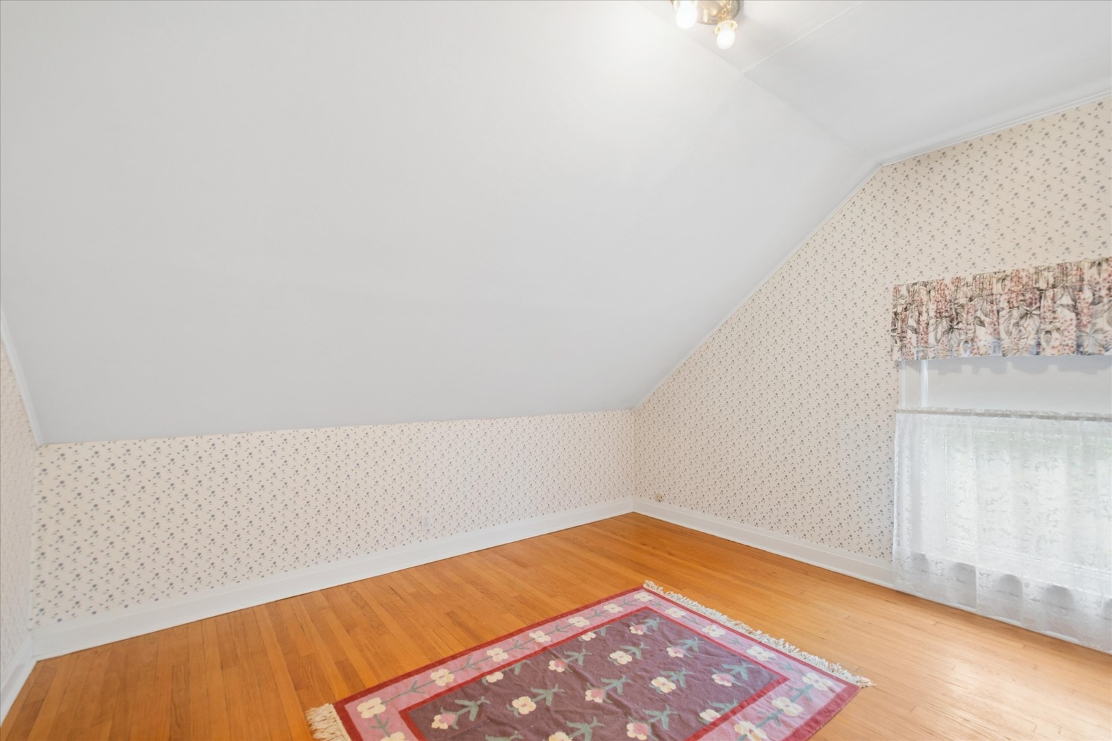 310 N Delaplaine Road Property Photo 23