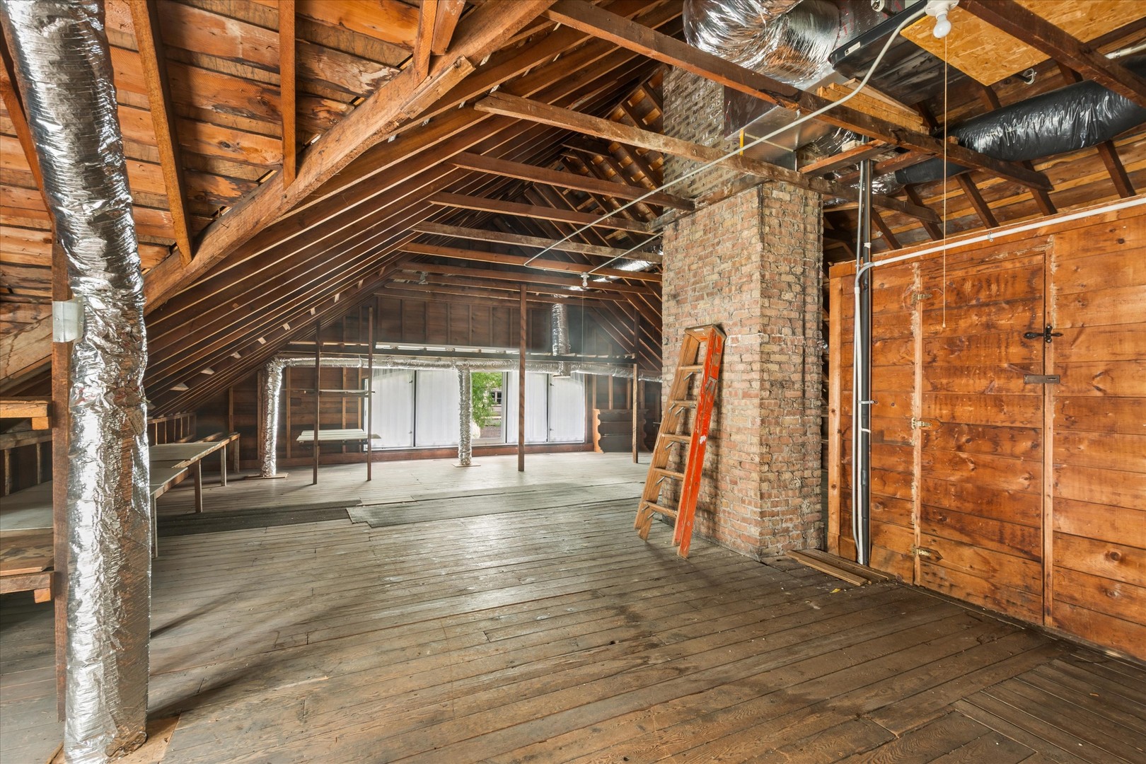 310 N Delaplaine Road Property Photo 26