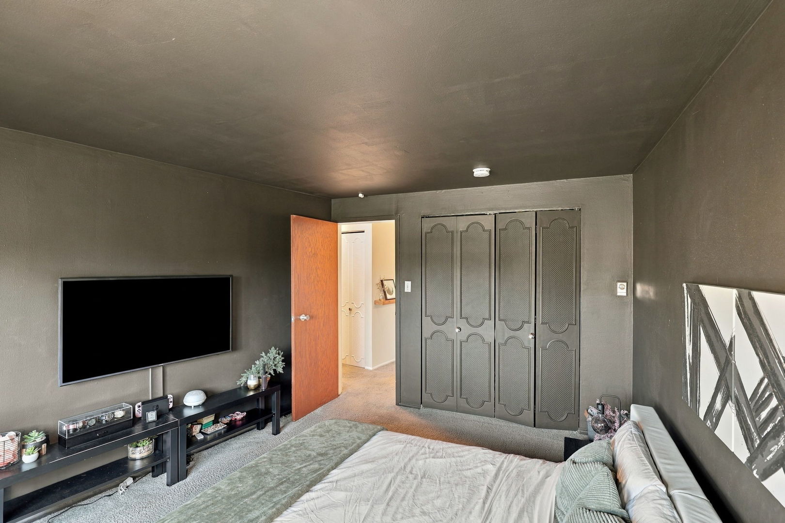 9724 S Karlov Avenue 304 Property Photo 19