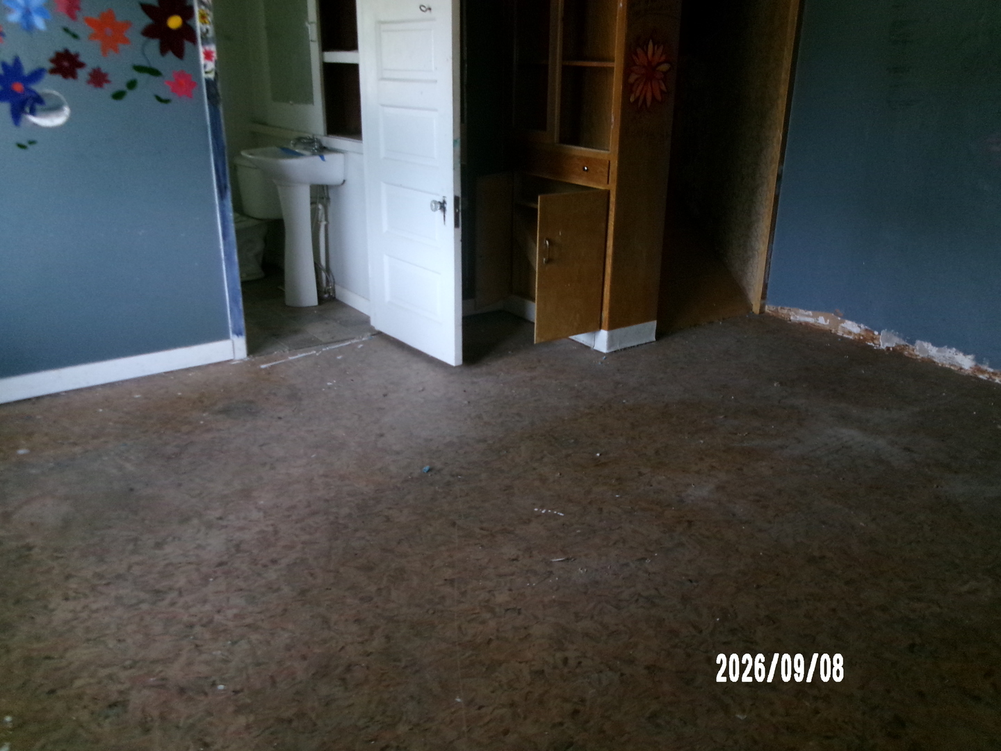 402 W Chestnut Street Property Photo 8
