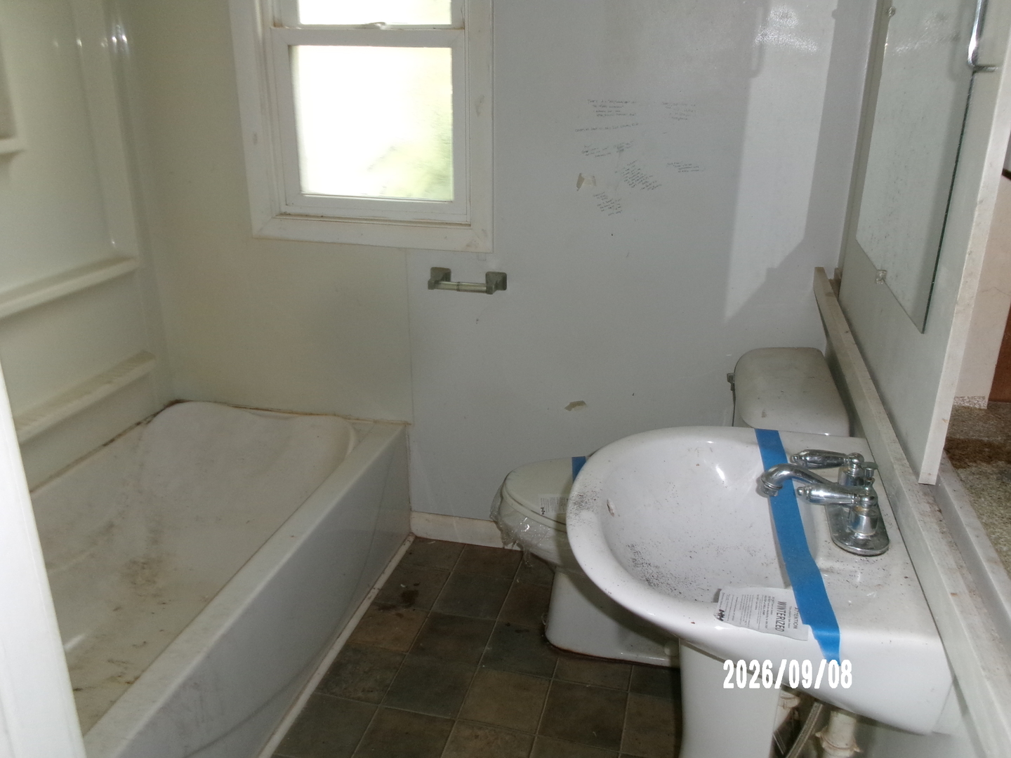402 W Chestnut Street Property Photo 9