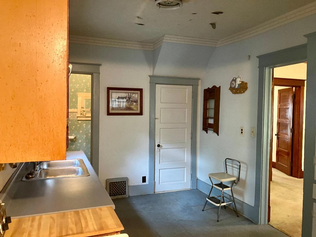 412 Monroe Avenue Property Photo 5