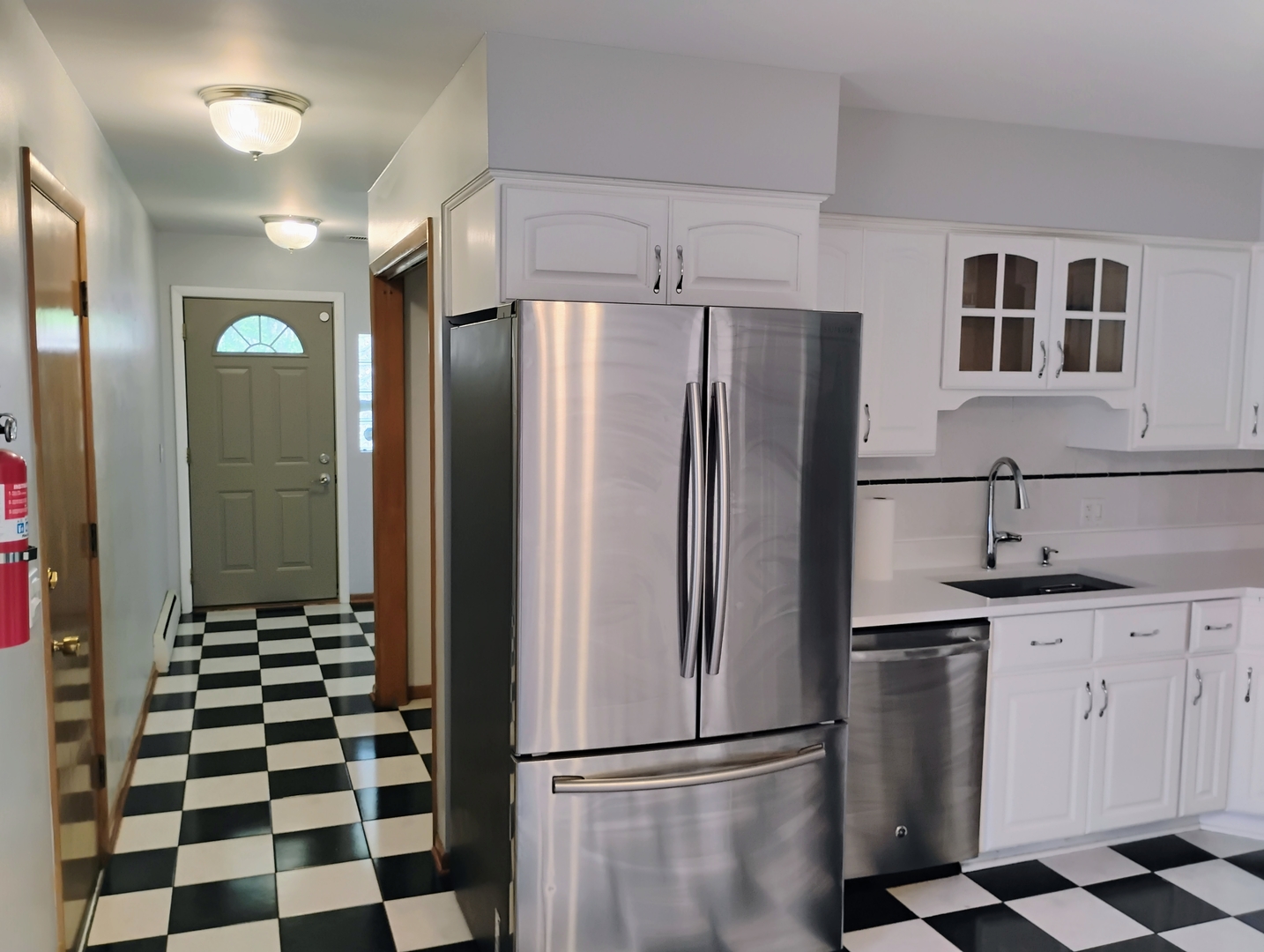 904 S Edward Street Property Photo 2