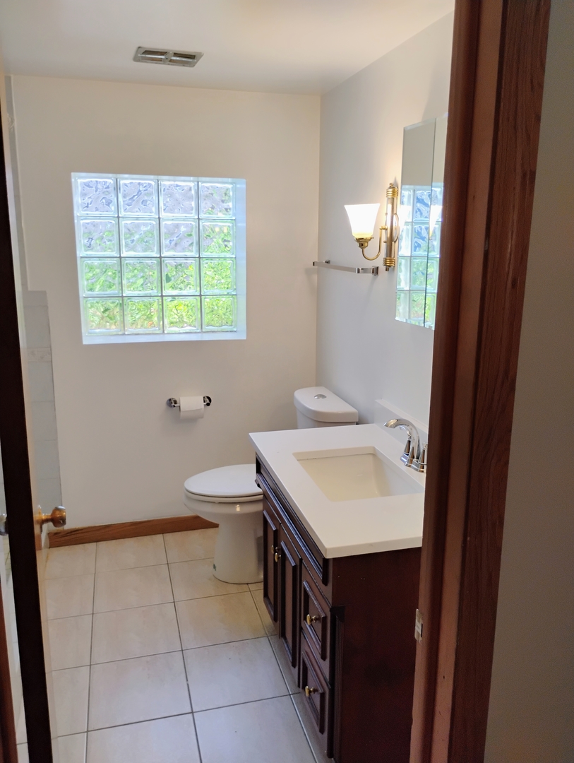 904 S Edward Street Property Photo 10