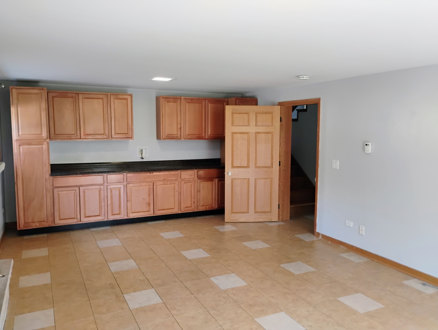 904 S Edward Street Property Photo 21