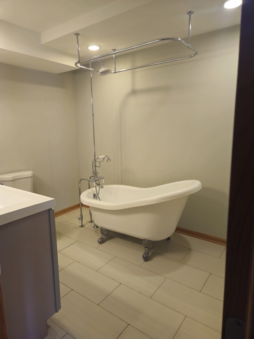 3043 N Ashland Avenue 2 Property Photo 6