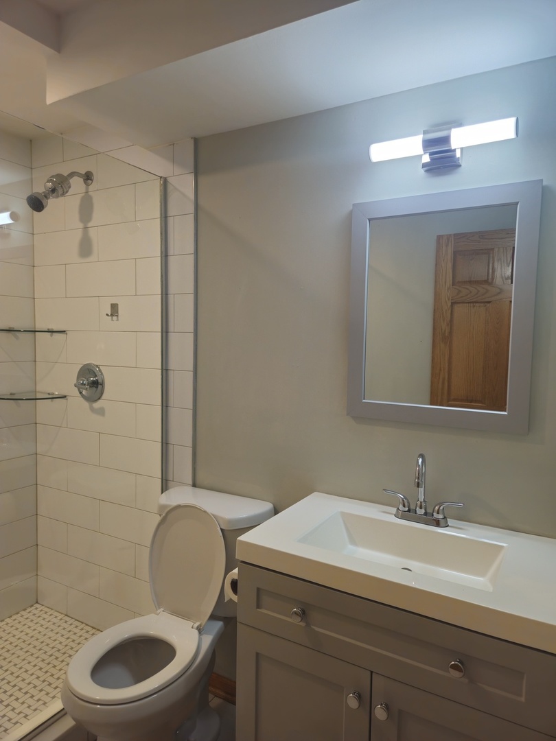 3043 N Ashland Avenue 2 Property Photo 20