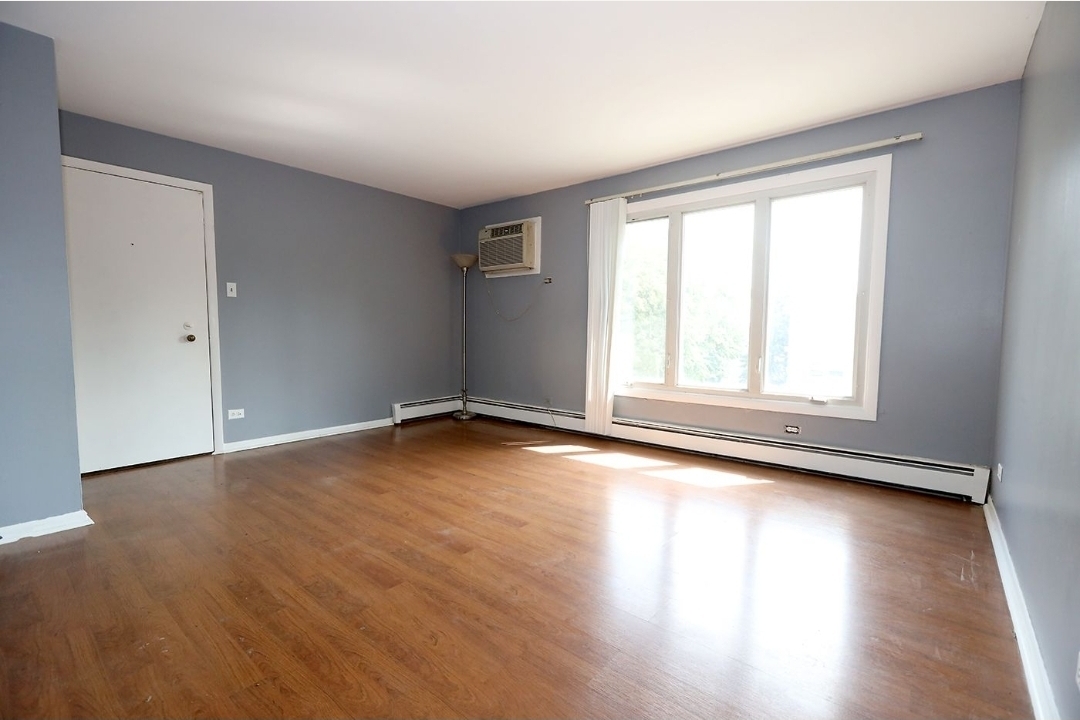 100 Yates Avenue 3s Property Photo 5
