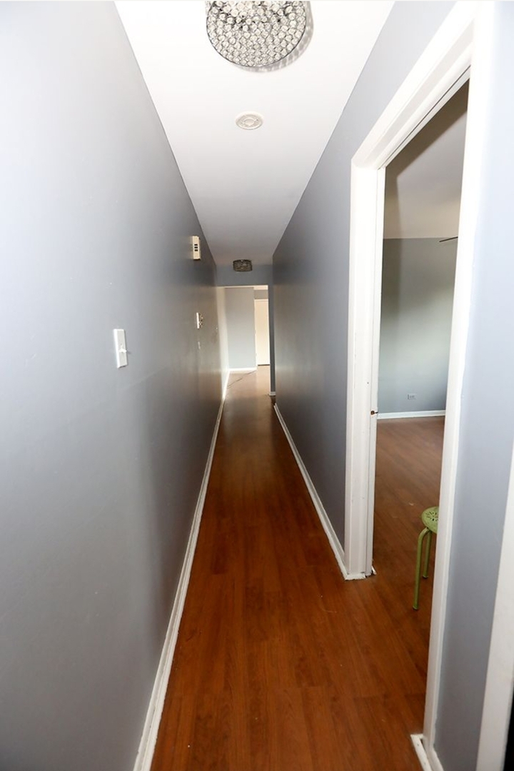 100 Yates Avenue 3s Property Photo 8