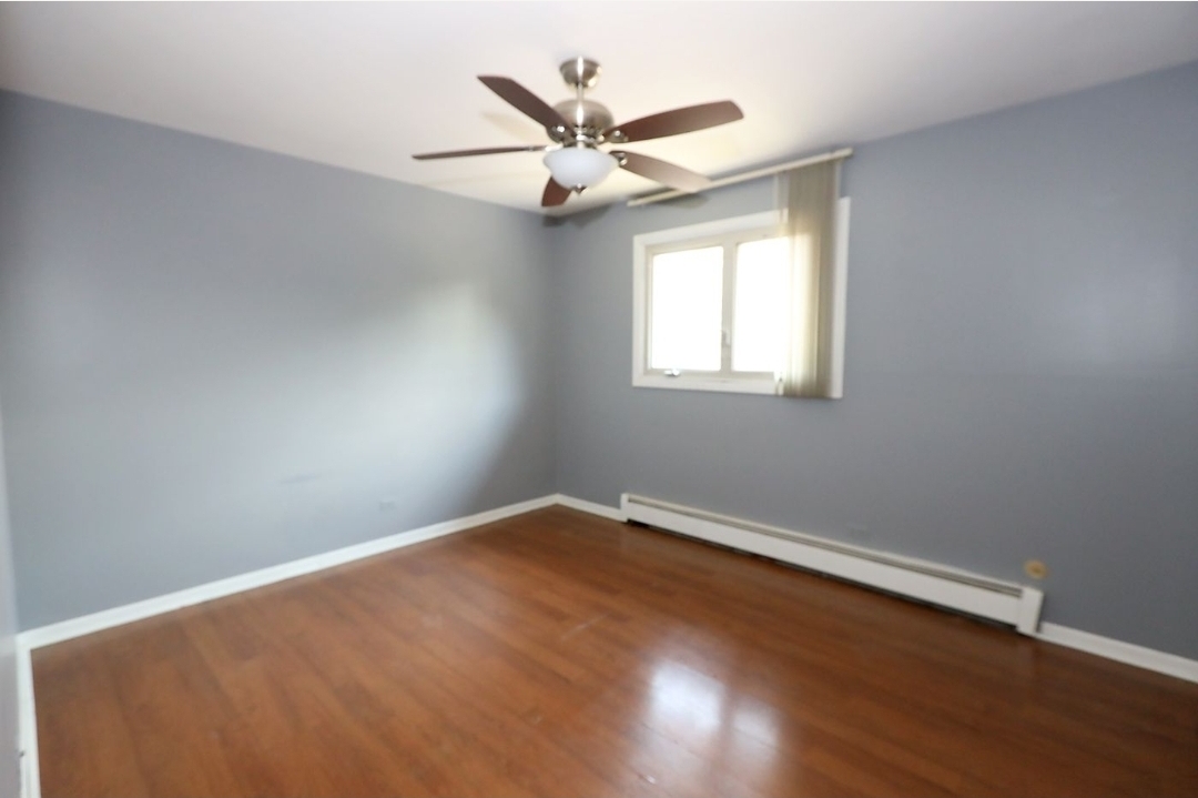 100 Yates Avenue 3s Property Photo 10