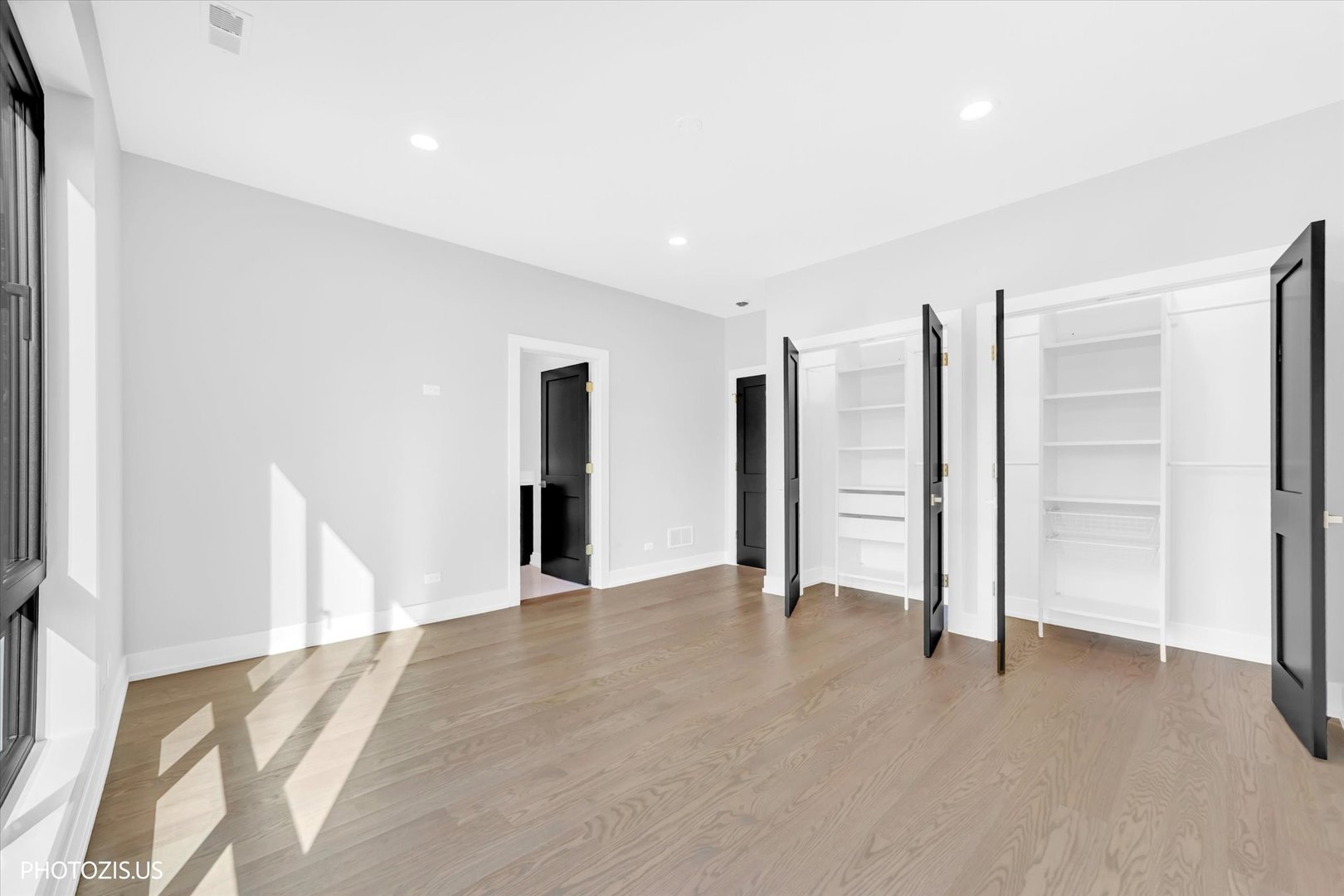 4708 Laurel Avenue Property Photo 44