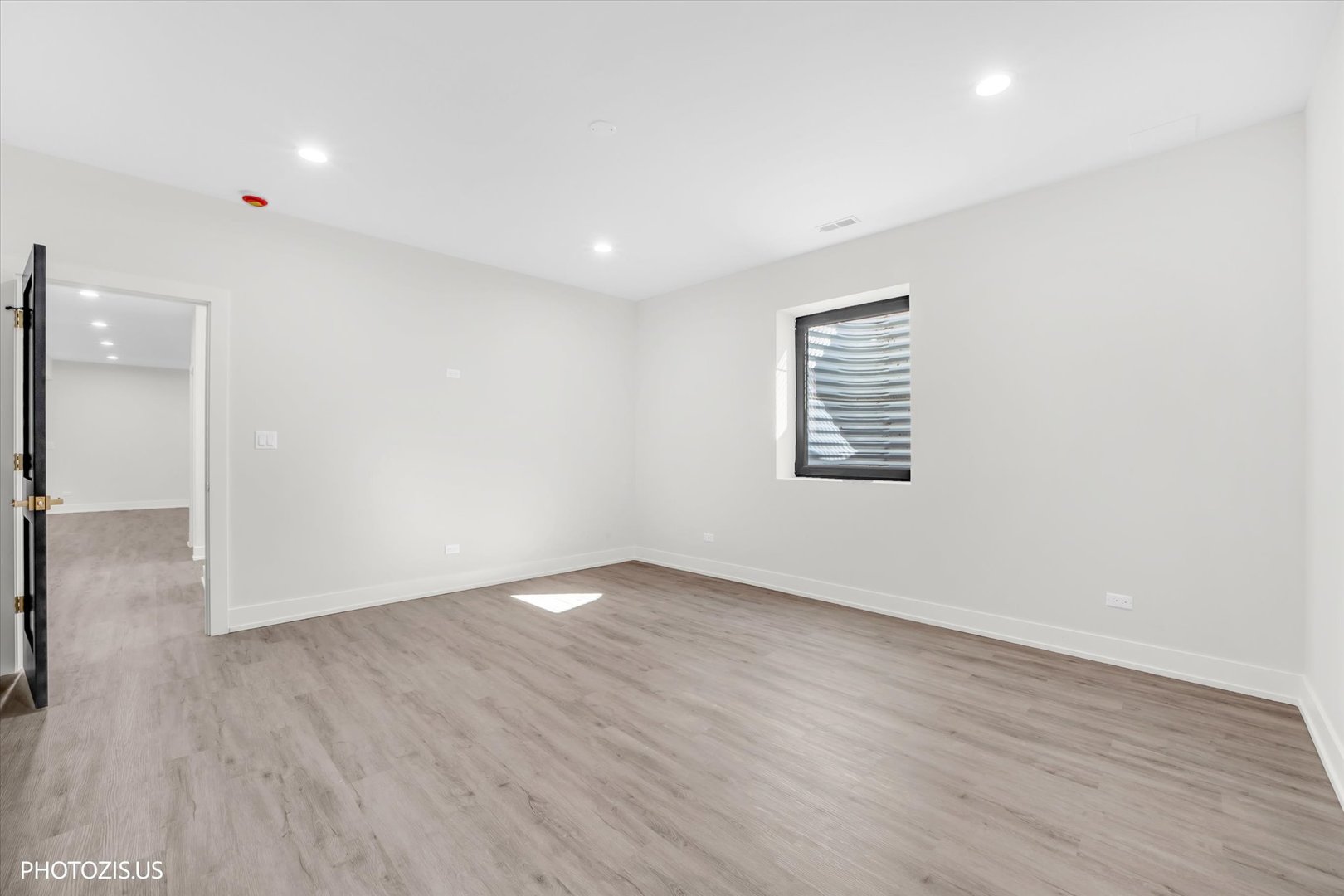 4708 Laurel Avenue Property Photo 64
