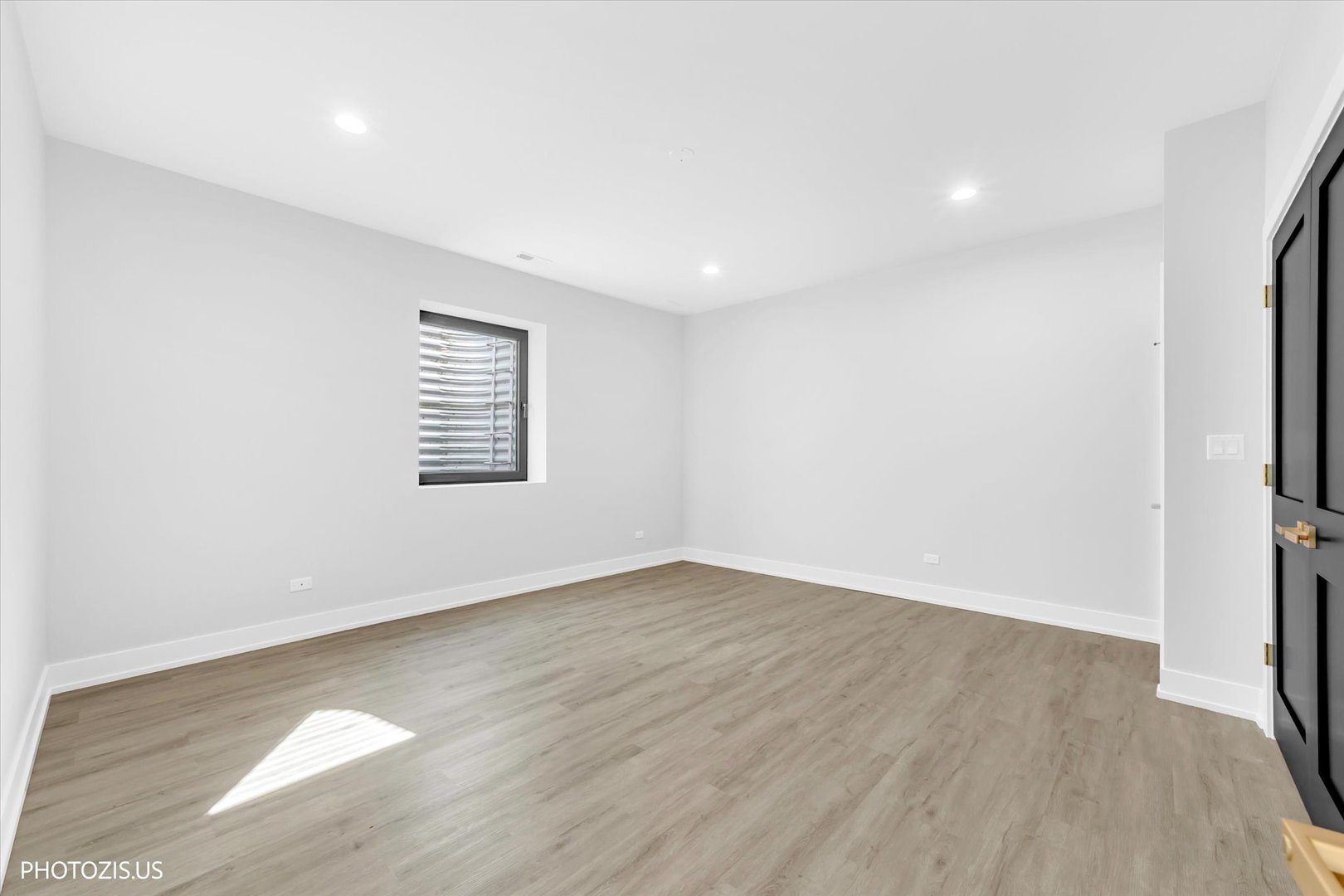 4708 Laurel Avenue Property Photo 67