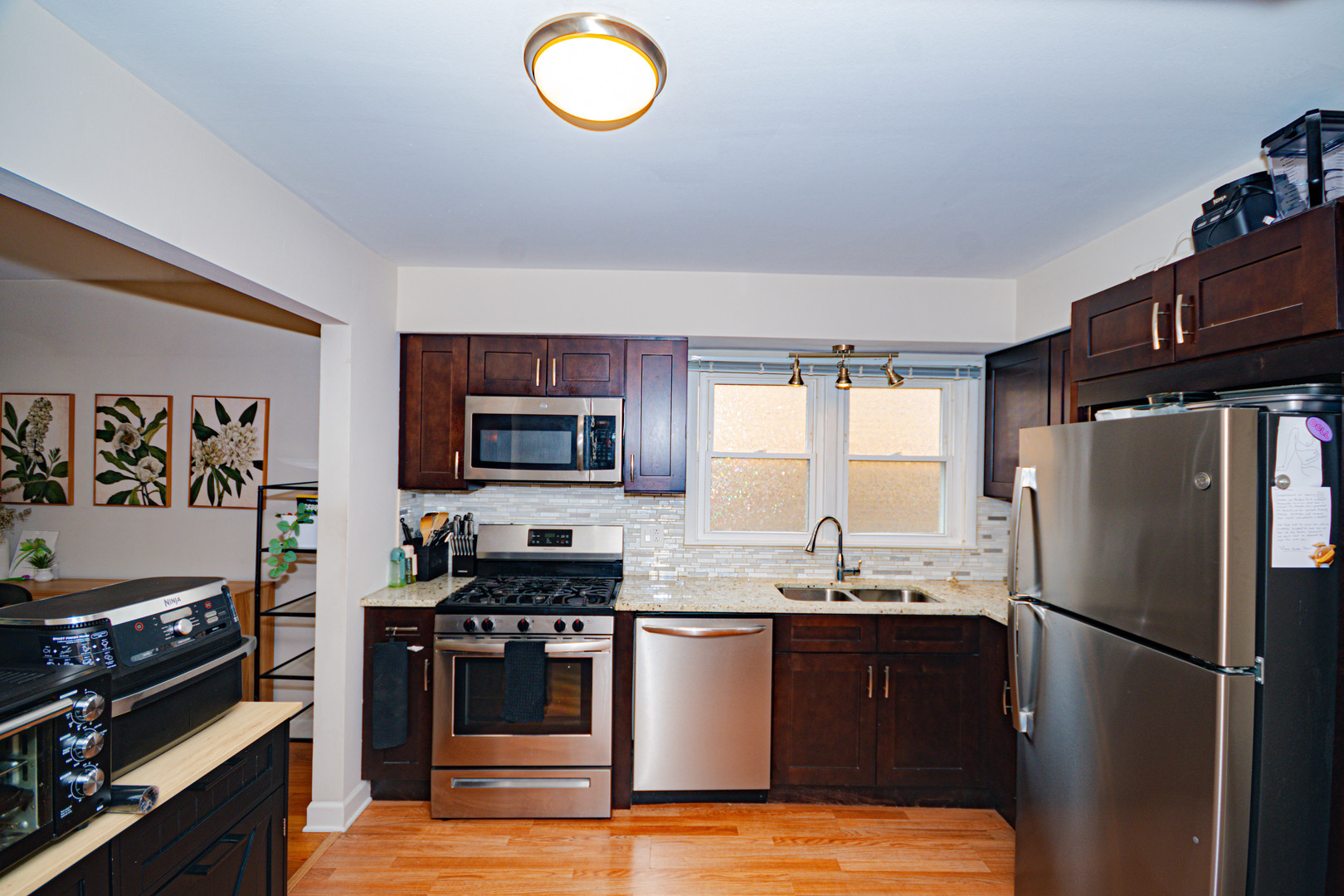 2724 W Berwyn Avenue 2b Property Photo 9