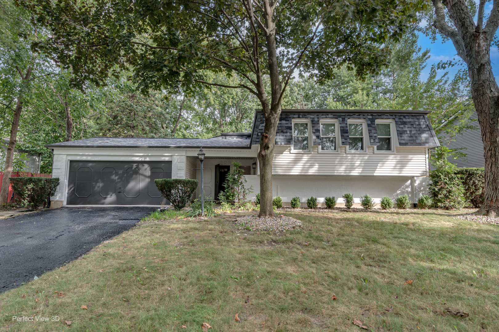 308 Pacific Drive Property Photo 1