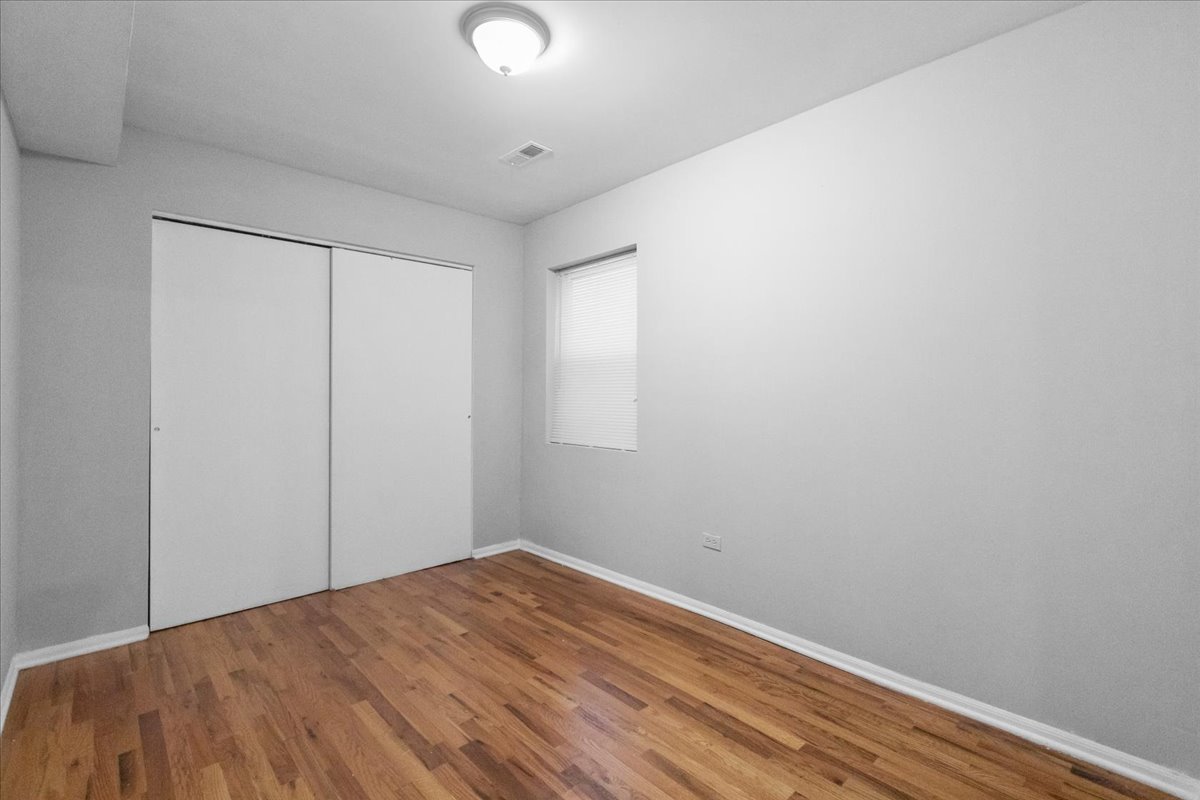 1464 W Ohio Street Property Photo 8