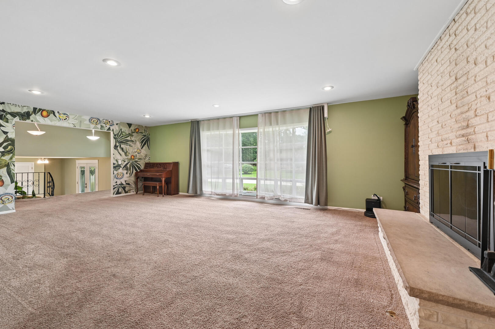 4708 N Burman Drive Property Photo 5
