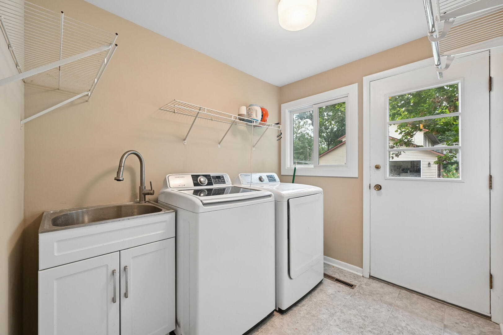 4708 N Burman Drive Property Photo 13