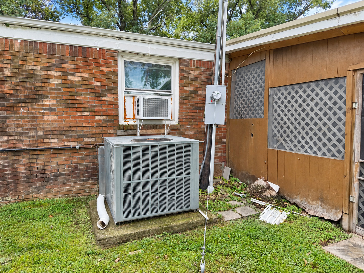 1111 E 7th Street Property Photo 11