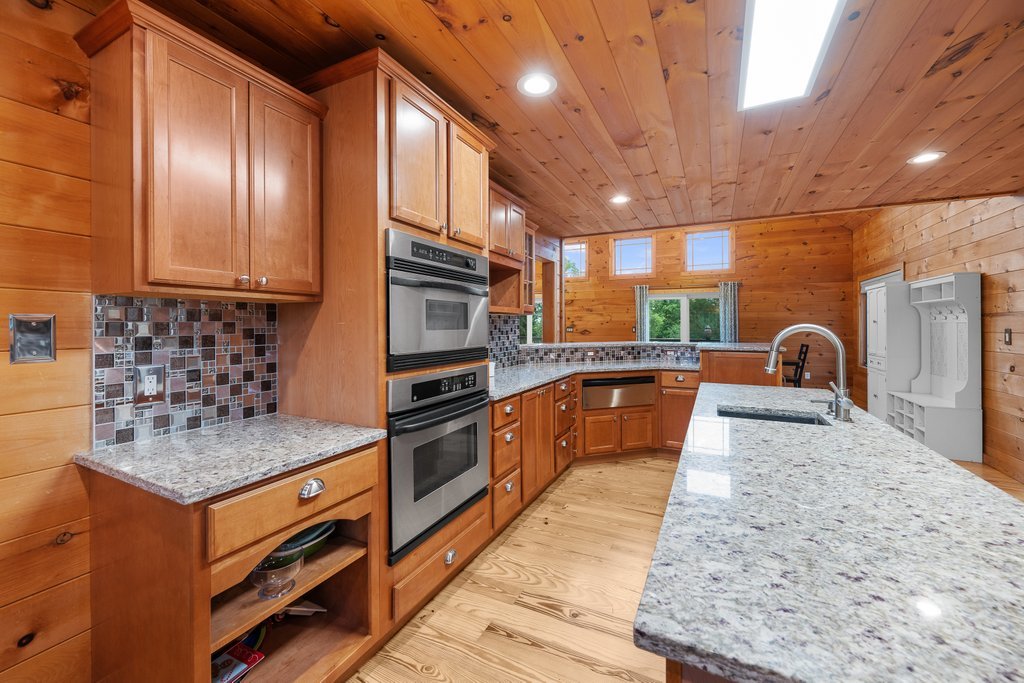 3930 Brandy Lane Property Photo 13
