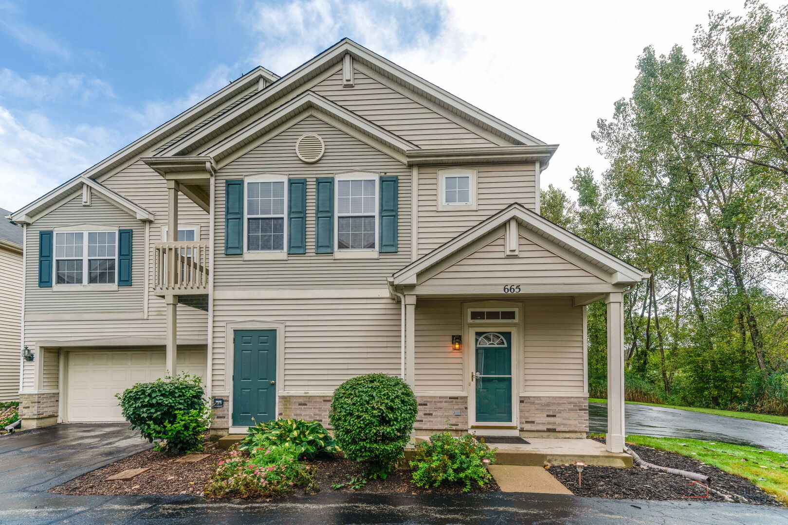 665 Morris Court - Property Photo 1