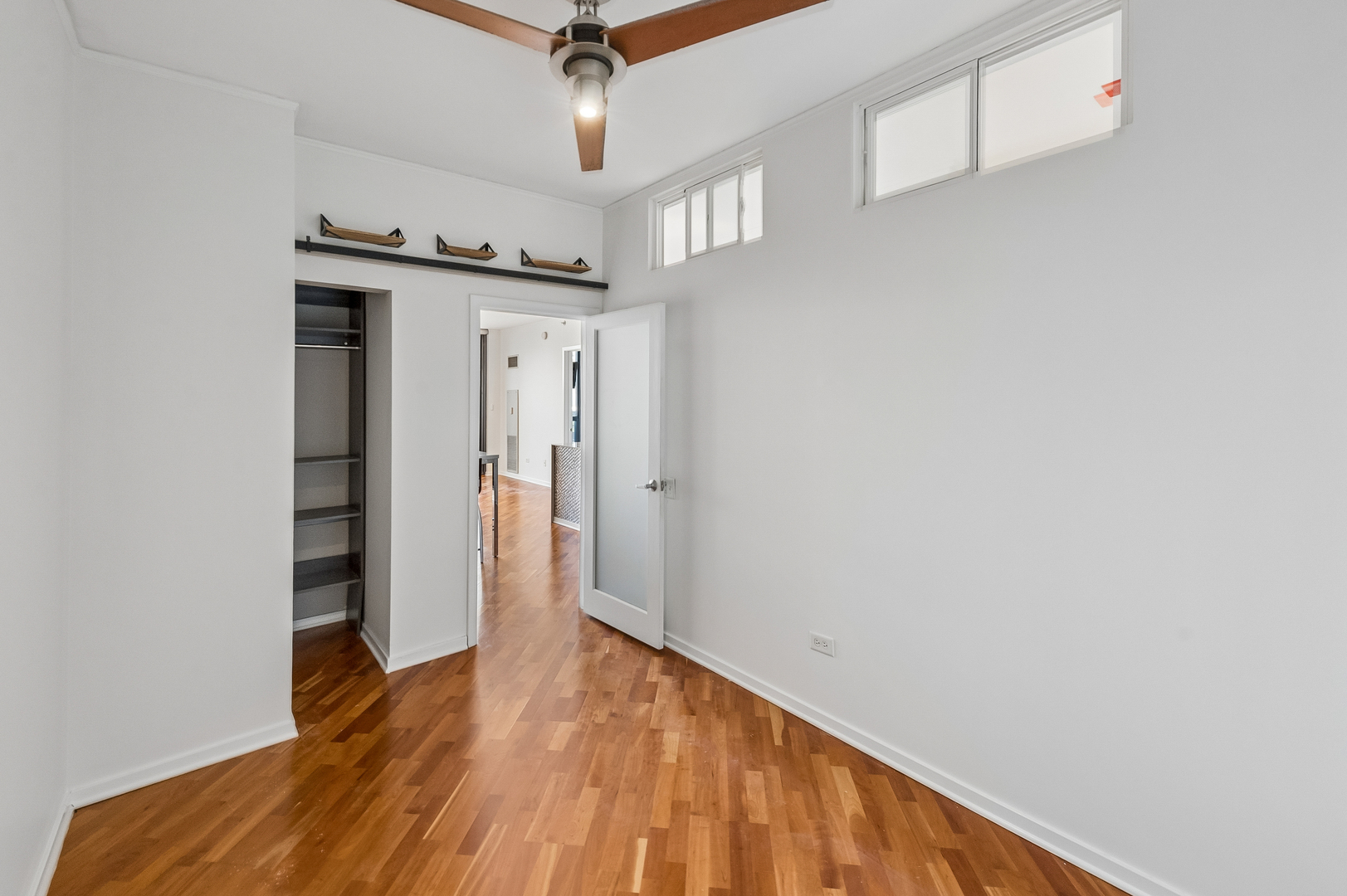 210 S Desplaines Street 607 Property Photo 8