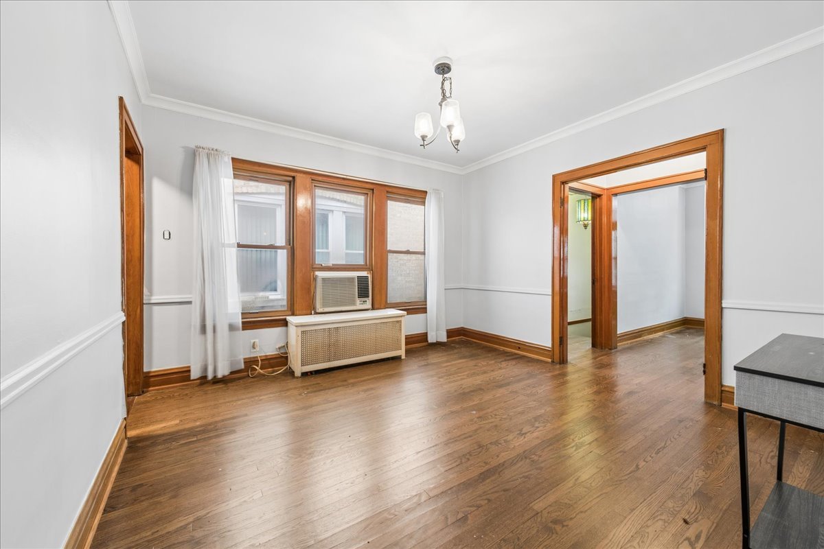5325 N Linder Avenue Property Photo 6
