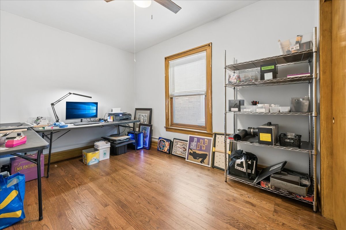 5325 N Linder Avenue Property Photo 11
