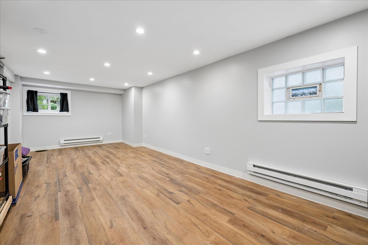5325 N Linder Avenue Property Photo 20