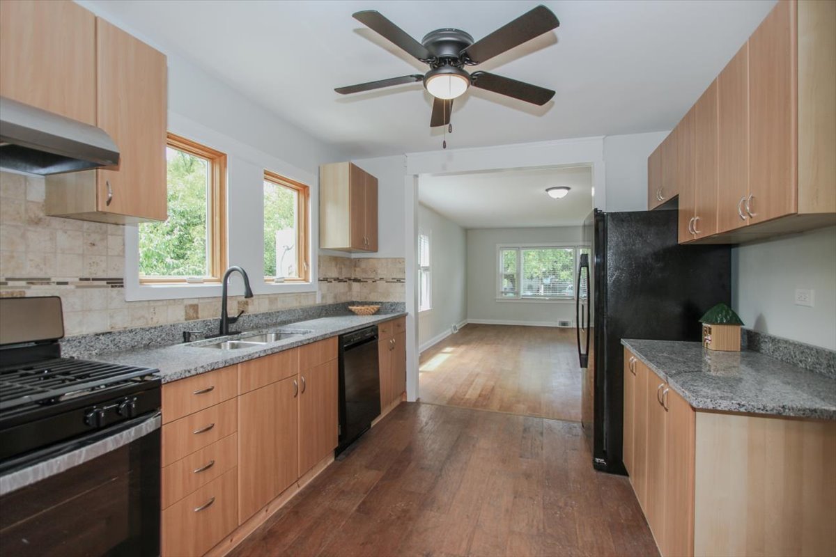 4507 Dorset Avenue Property Photo 6