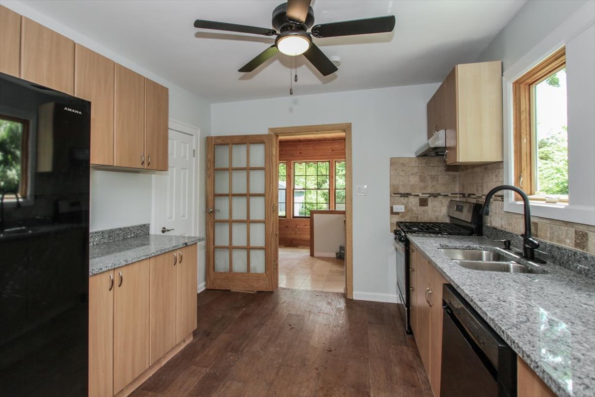 4507 Dorset Avenue Property Photo 8