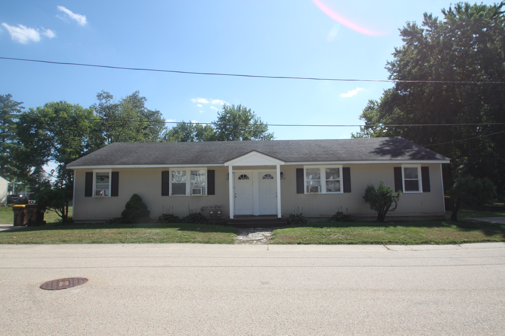 1215 42nd Avenue Property Photo 1