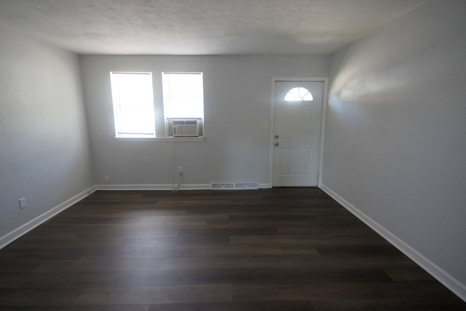 1215 42nd Avenue Property Photo 4
