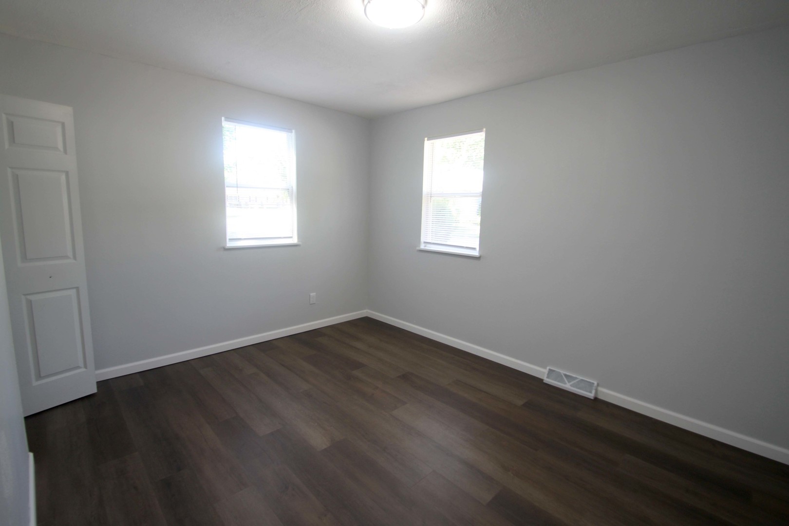 1215 42nd Avenue Property Photo 10
