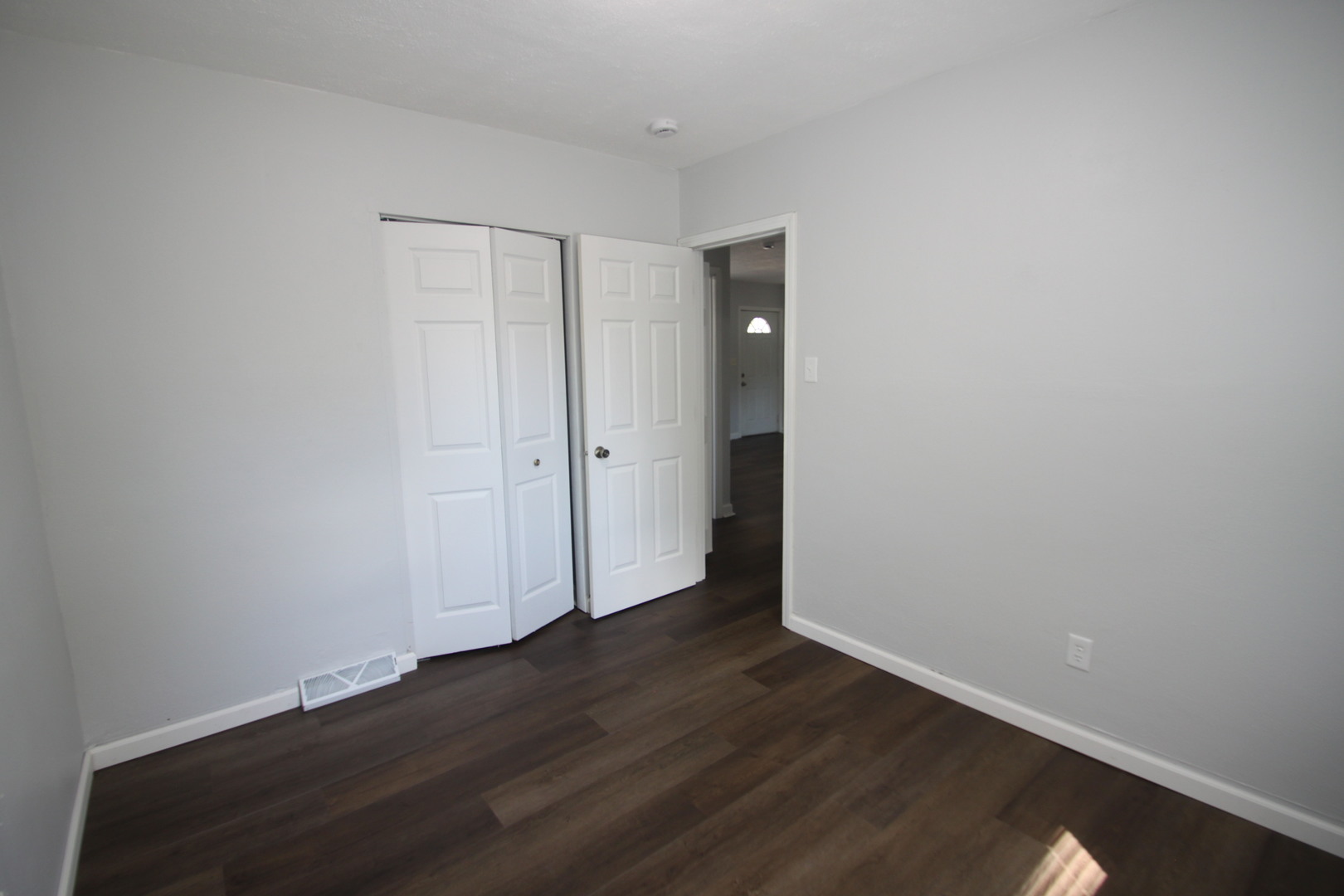 1215 42nd Avenue Property Photo 14